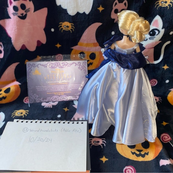 Disney Limited Edition Midnight Masquerade Cinderella Doll - Picture 4 of 5